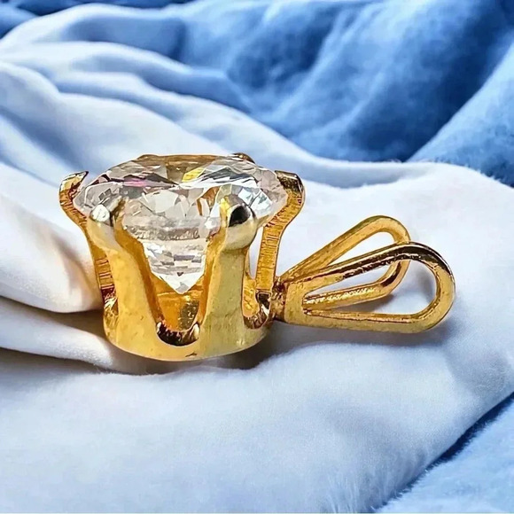 Vintage Estate Crystal Solitaire Pendant - Picture 2 of 9